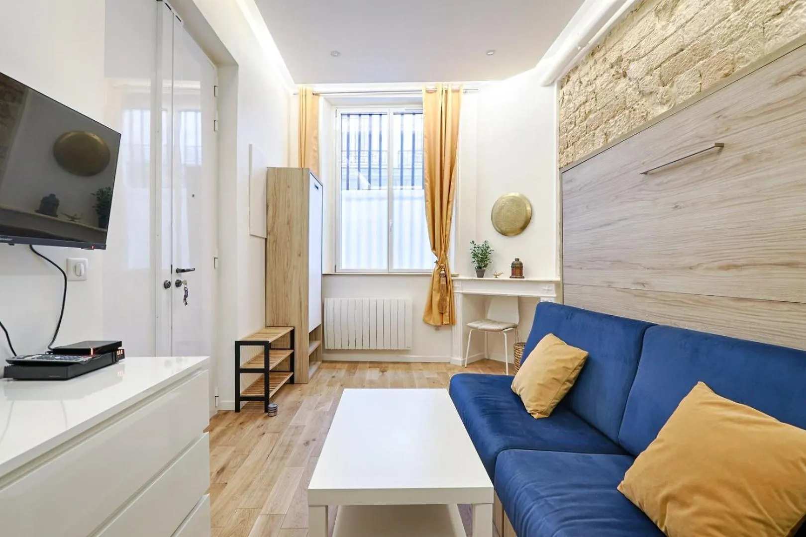 Apartmán Beau 2p En Plein Coeur Du 2e *
